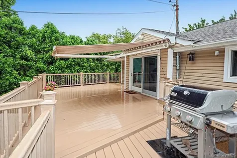 7 Beatrice Lane Old Bethpage NY 11804