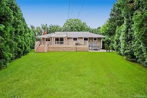 7 Beatrice Lane Old Bethpage NY 11804