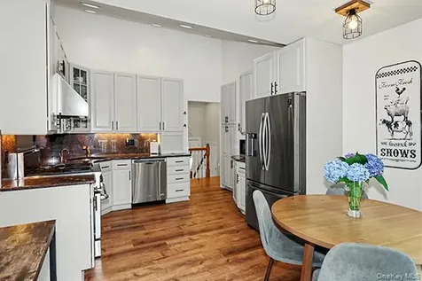 7 Beatrice Lane Old Bethpage NY 11804