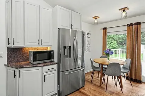 7 Beatrice Lane Old Bethpage NY 11804