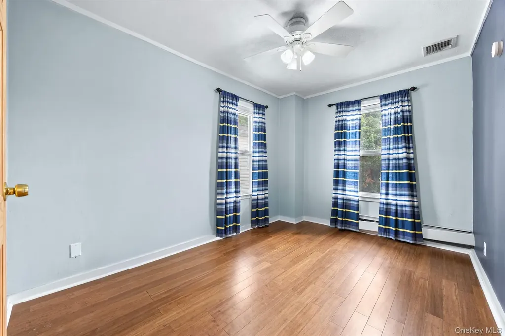 22 Devine Street Lynbrook NY 11563