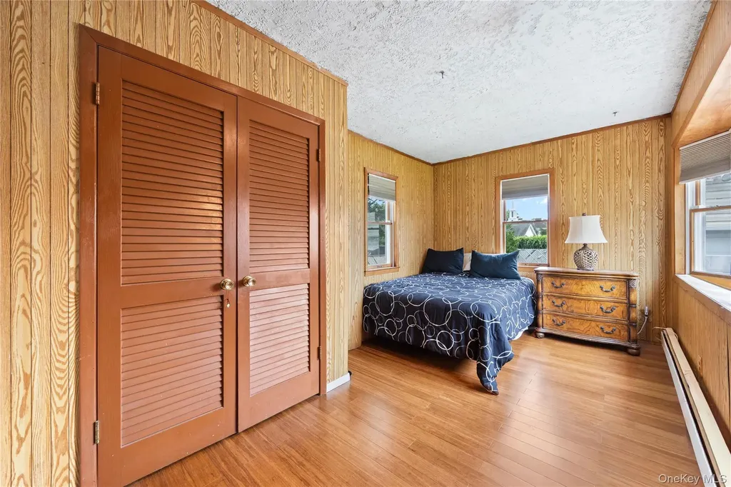 22 Devine Street Lynbrook NY 11563