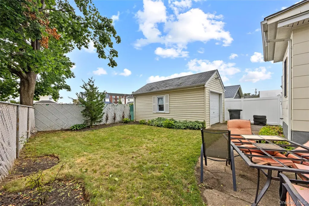 22 Devine Street Lynbrook NY 11563