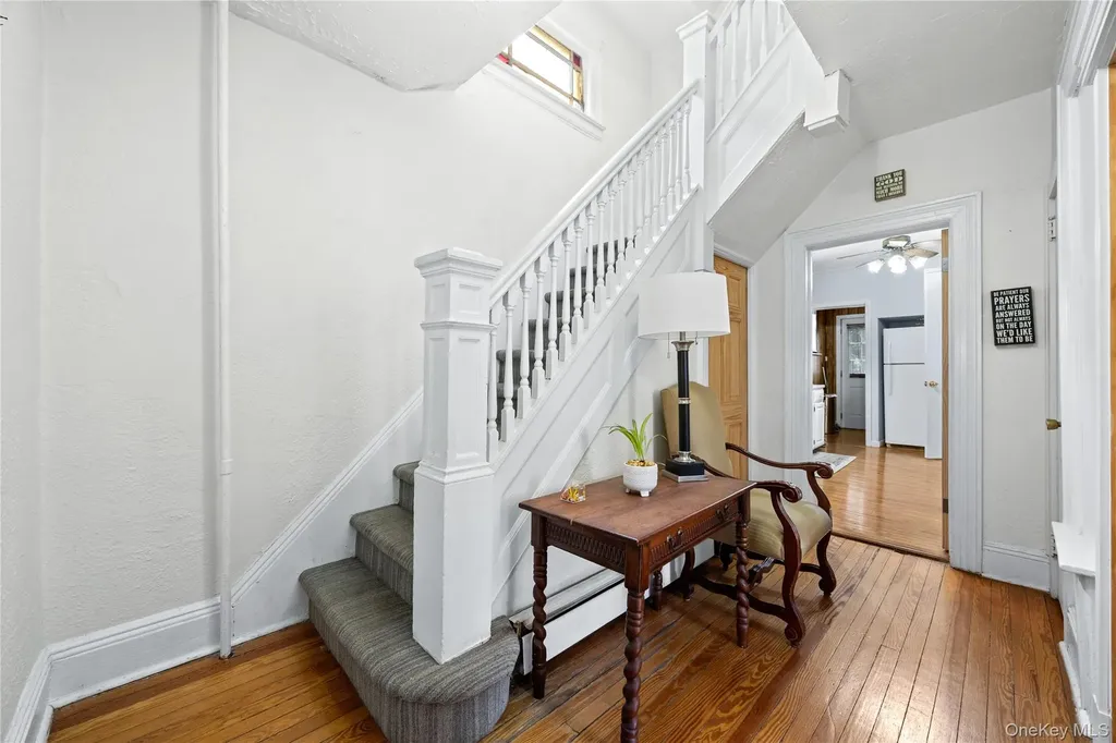 22 Devine Street Lynbrook NY 11563