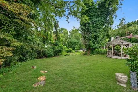 120 Glenwood Road Glenwood Landing NY 11547
