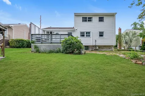120 Glenwood Road Glenwood Landing NY 11547