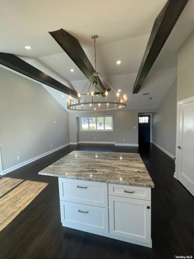 3874 Jerusalem Avenue Seaford NY 11783