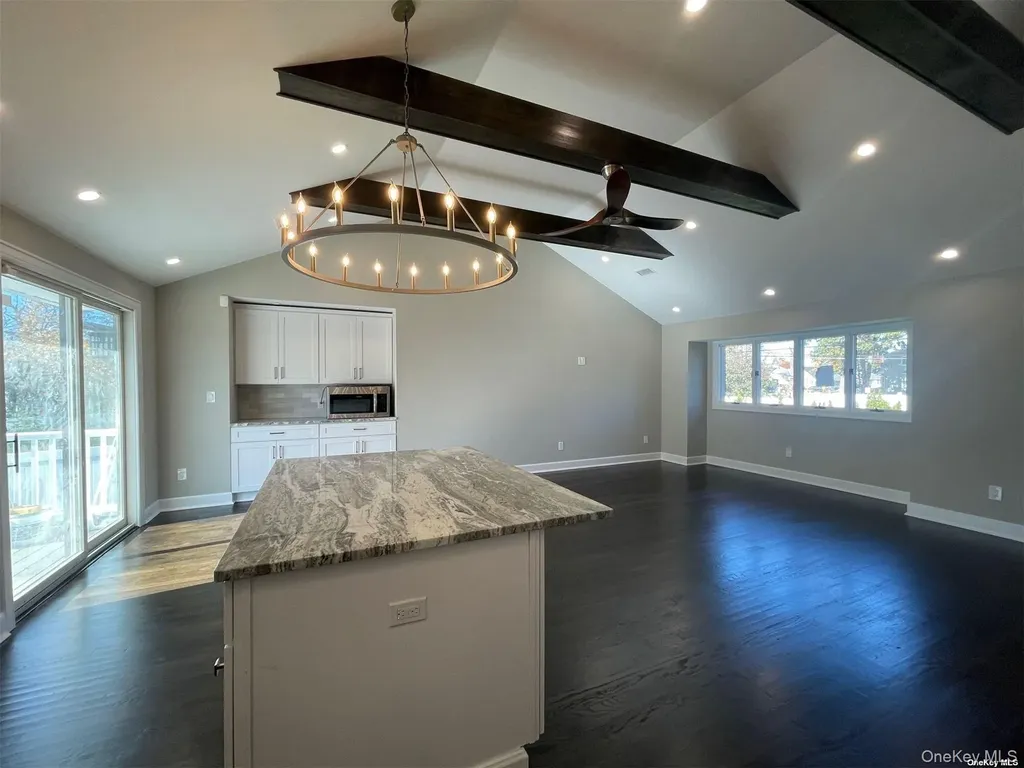 3874 Jerusalem Avenue Seaford NY 11783