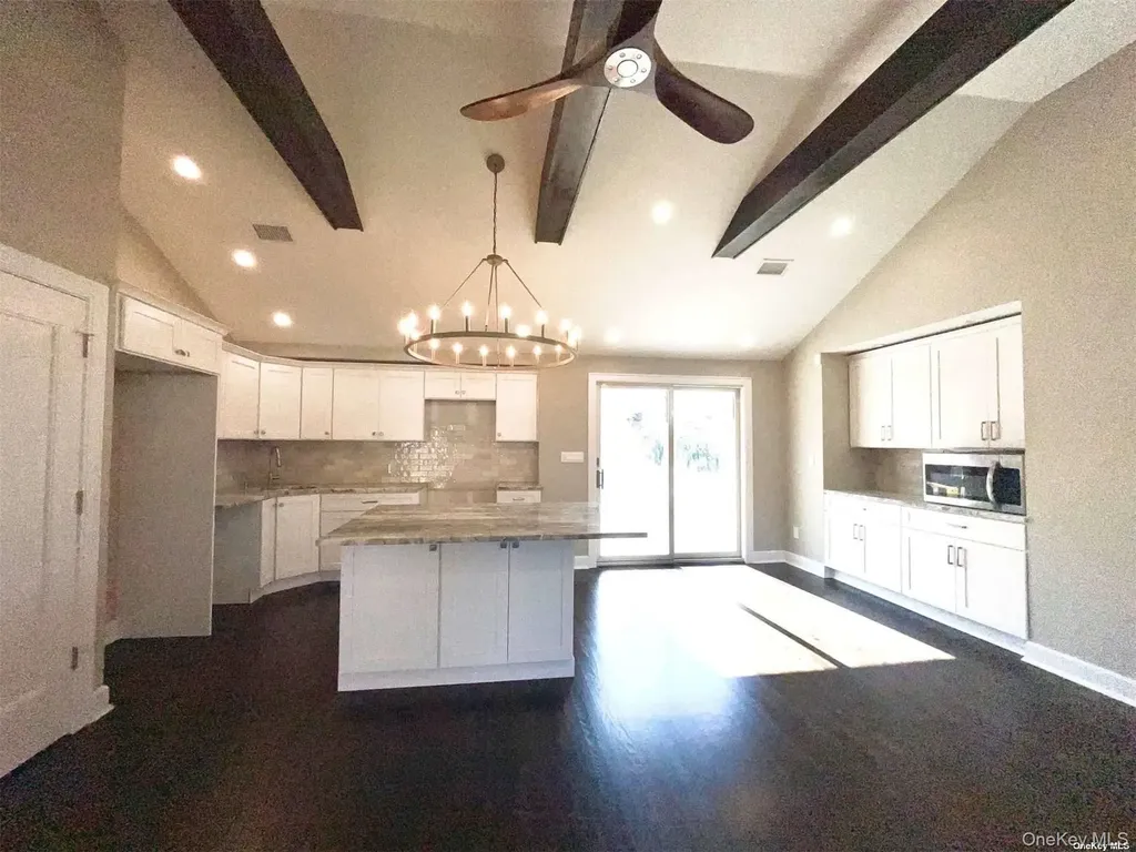 3874 Jerusalem Avenue Seaford NY 11783