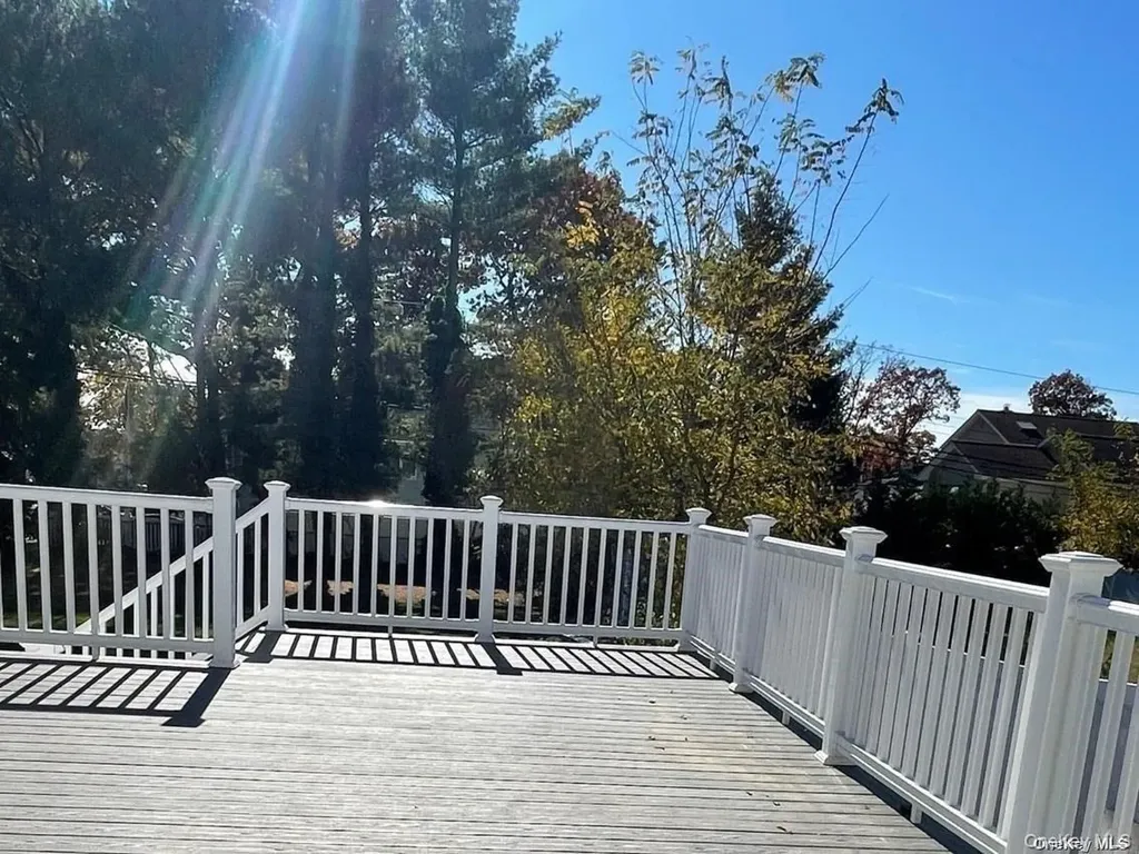 3874 Jerusalem Avenue Seaford NY 11783