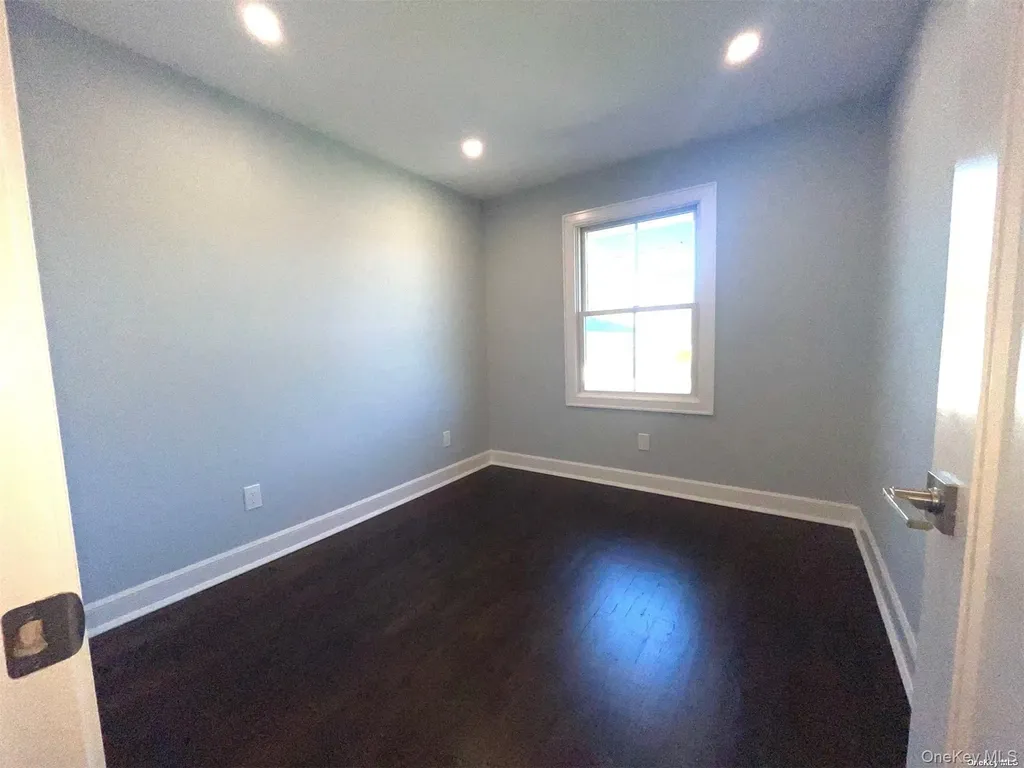 3874 Jerusalem Avenue Seaford NY 11783