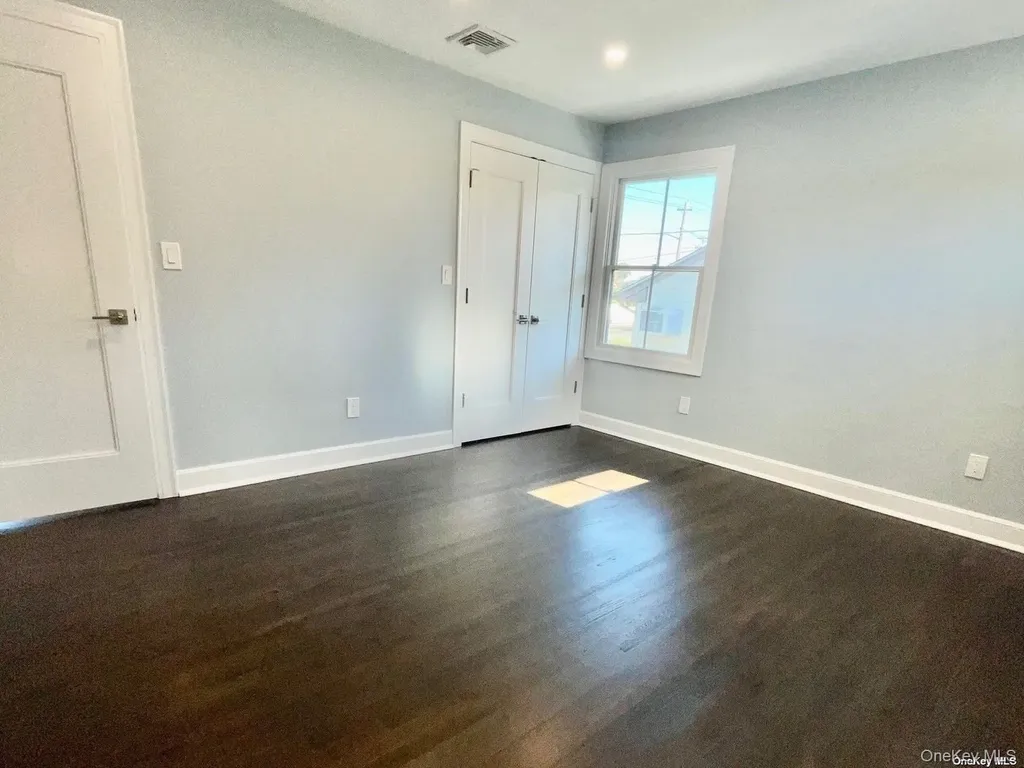 3874 Jerusalem Avenue Seaford NY 11783