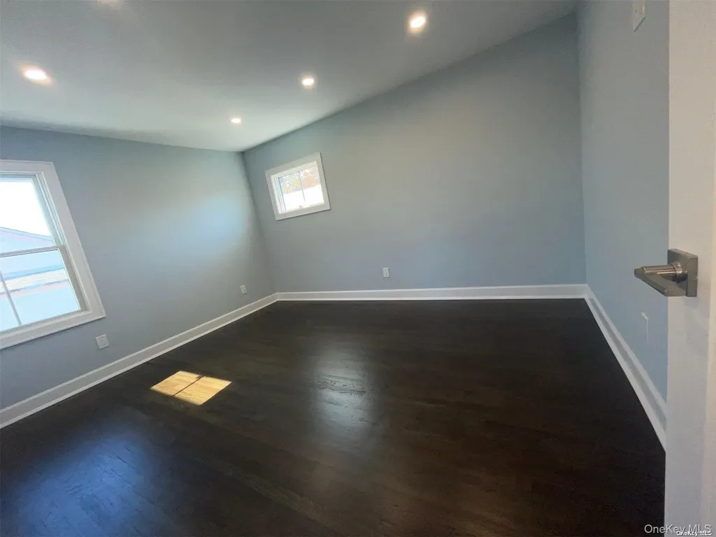 3874 Jerusalem Avenue Seaford NY 11783