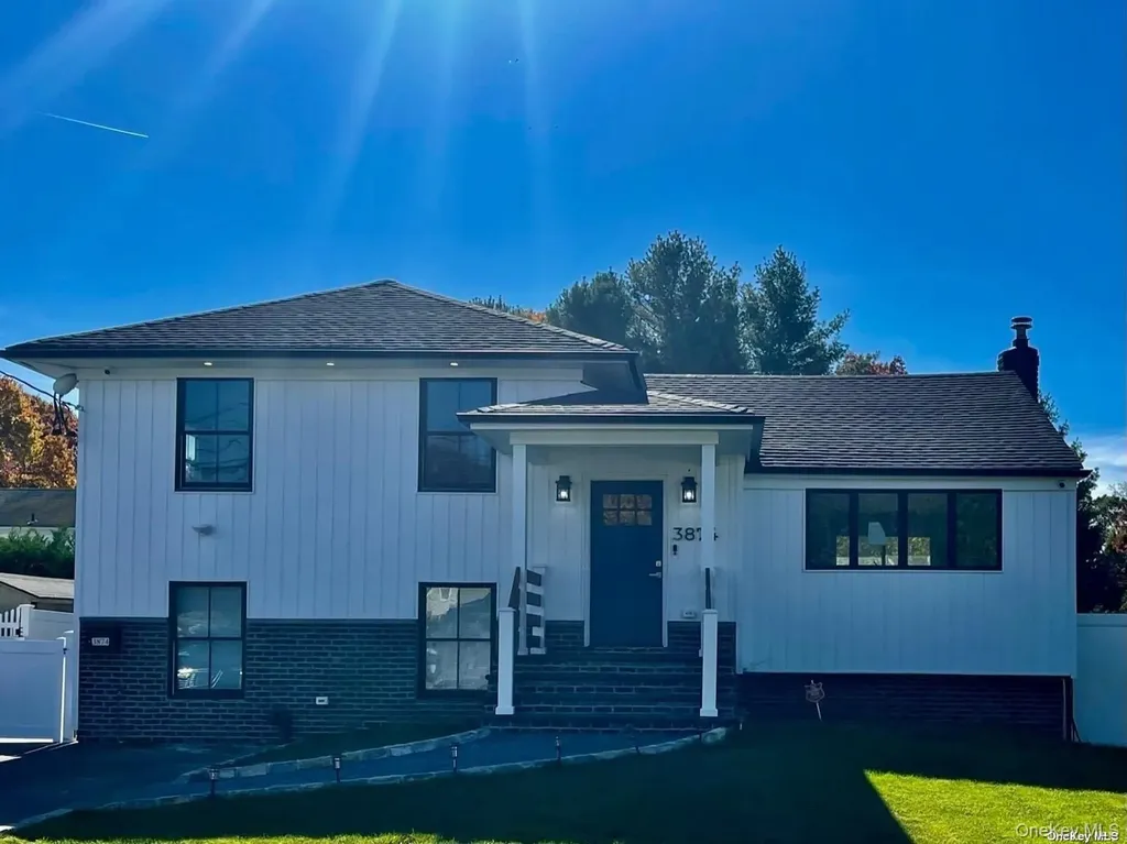 3874 Jerusalem Avenue Seaford NY 11783