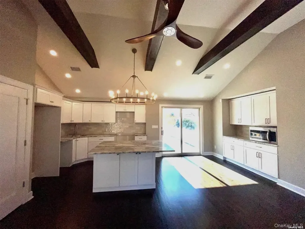 3874 Jerusalem Avenue Seaford NY 11783