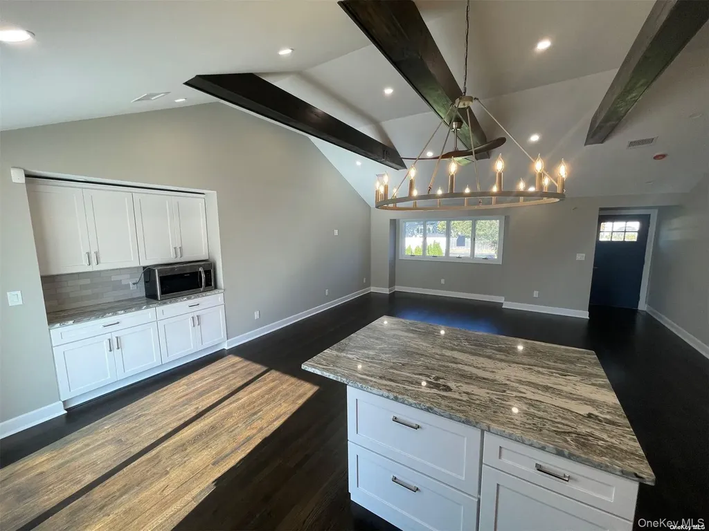 3874 Jerusalem Avenue Seaford NY 11783
