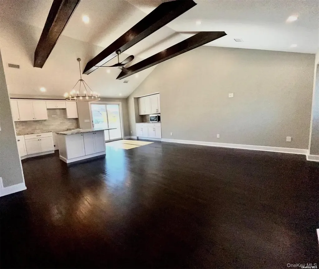 3874 Jerusalem Avenue Seaford NY 11783