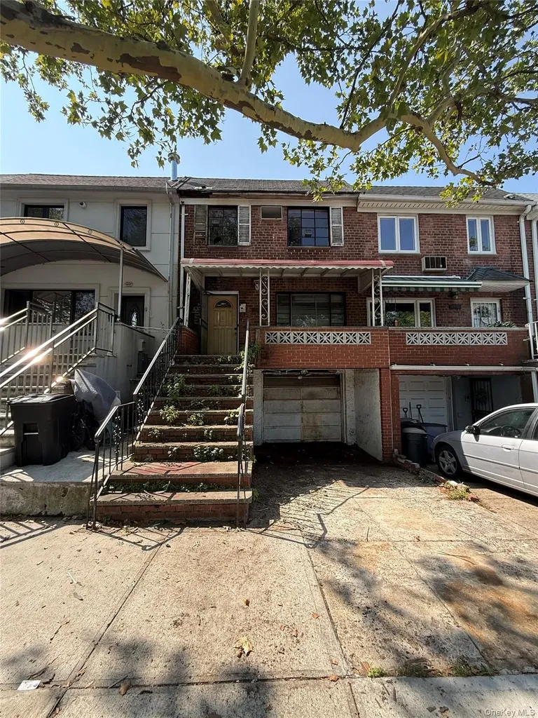14410 Gravett Road Flushing NY 11367