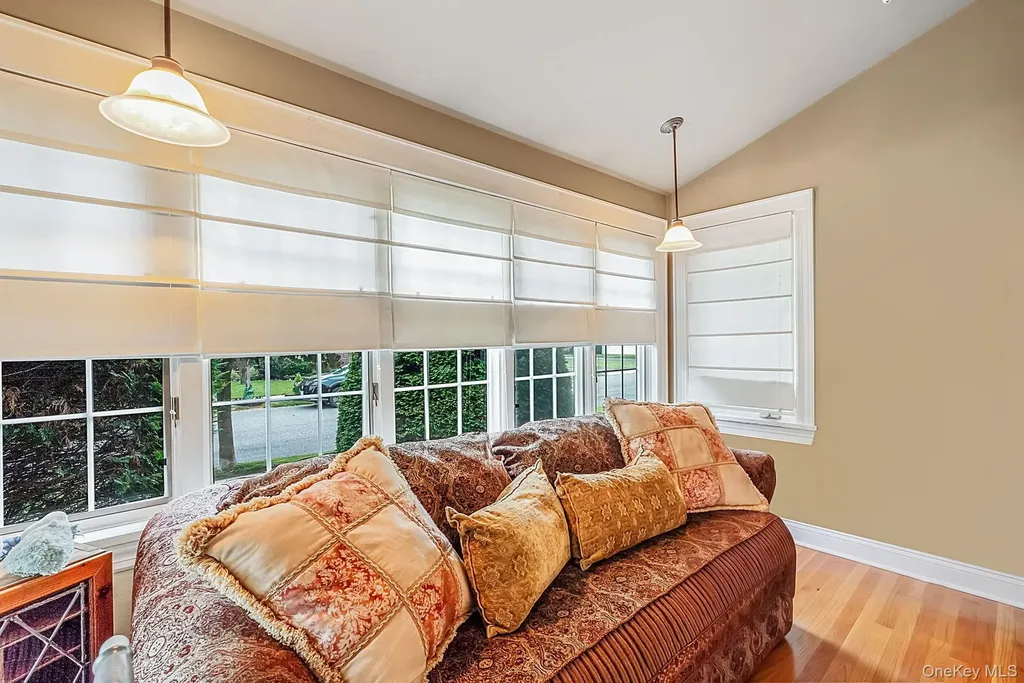 34 Drake Street Malverne NY 11565
