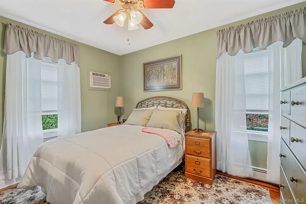 34 Drake Street Malverne NY 11565