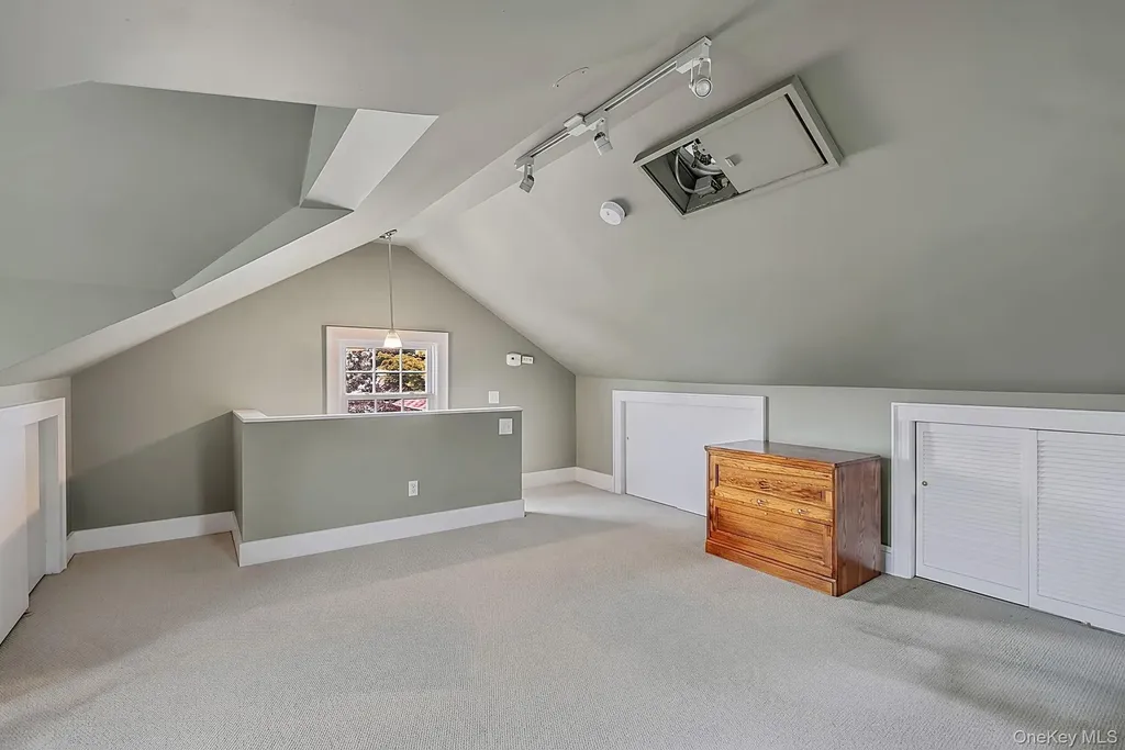 34 Drake Street Malverne NY 11565