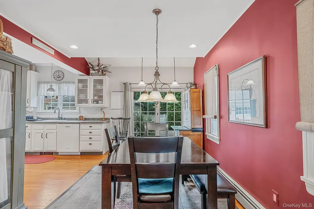 34 Drake Street Malverne NY 11565