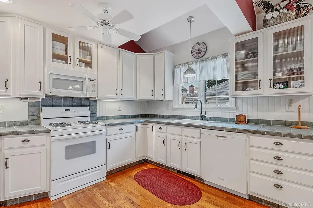 34 Drake Street Malverne NY 11565