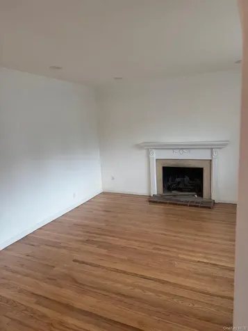 14 Larch Street Hicksville NY 11801