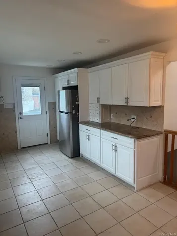 14 Larch Street Hicksville NY 11801