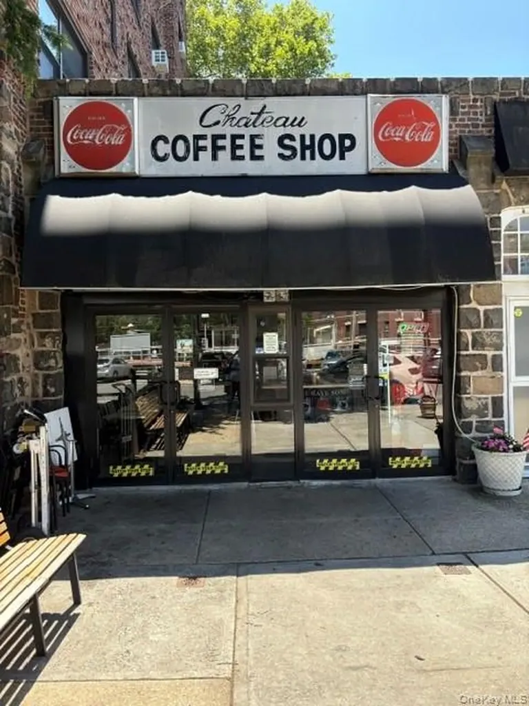 141 Woodmere Boulevard Woodmere NY 11598
