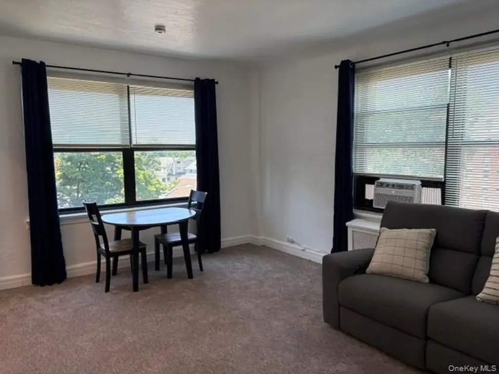 141 Woodmere Boulevard Woodmere NY 11598