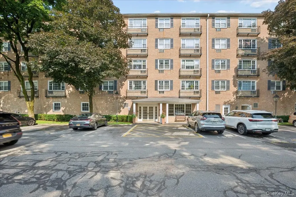 2 Consulate Drive Tuckahoe NY 10707