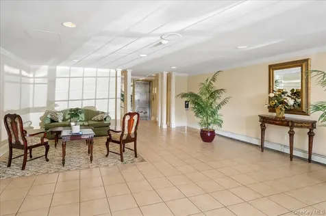 2 Consulate Drive Tuckahoe NY 10707