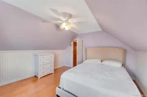 5 Sunset Avenue Farmingdale NY 11735