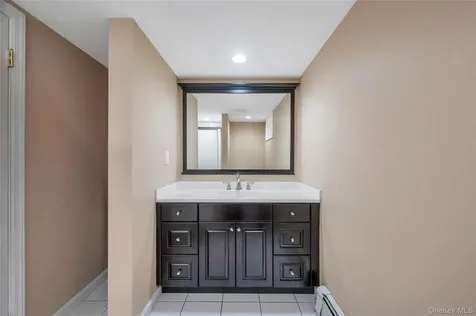 5 Sunset Avenue Farmingdale NY 11735