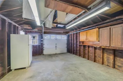 5 Sunset Avenue Farmingdale NY 11735