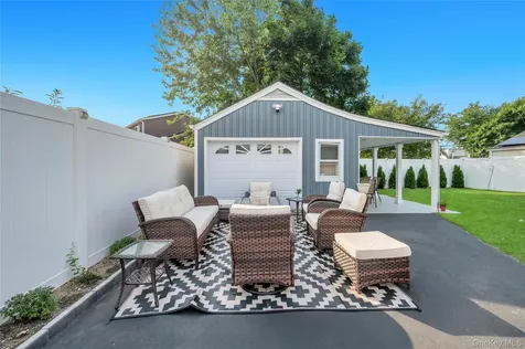 5 Sunset Avenue Farmingdale NY 11735
