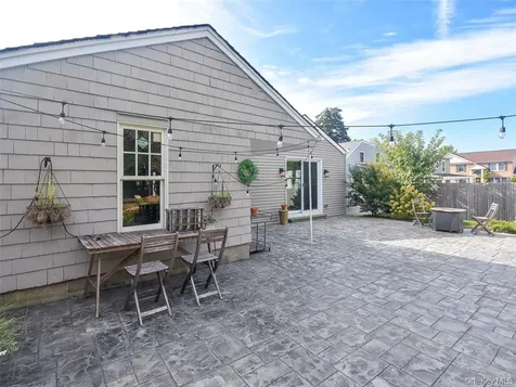 63 Elm Avenue Glen Cove NY 11542