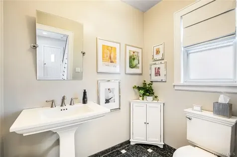 57 Circuit Avenue Tuckahoe NY 10707