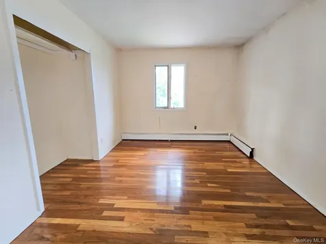 4 Broadfield Place Glen Cove NY 11542