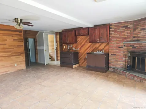 4 Broadfield Place Glen Cove NY 11542