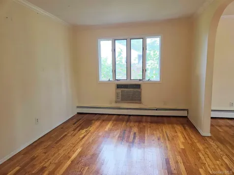 4 Broadfield Place Glen Cove NY 11542