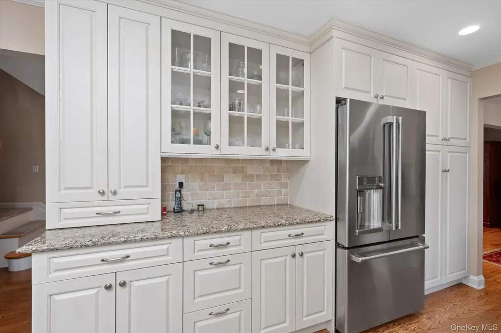 15 Huber Court Rockville Centre NY 11570