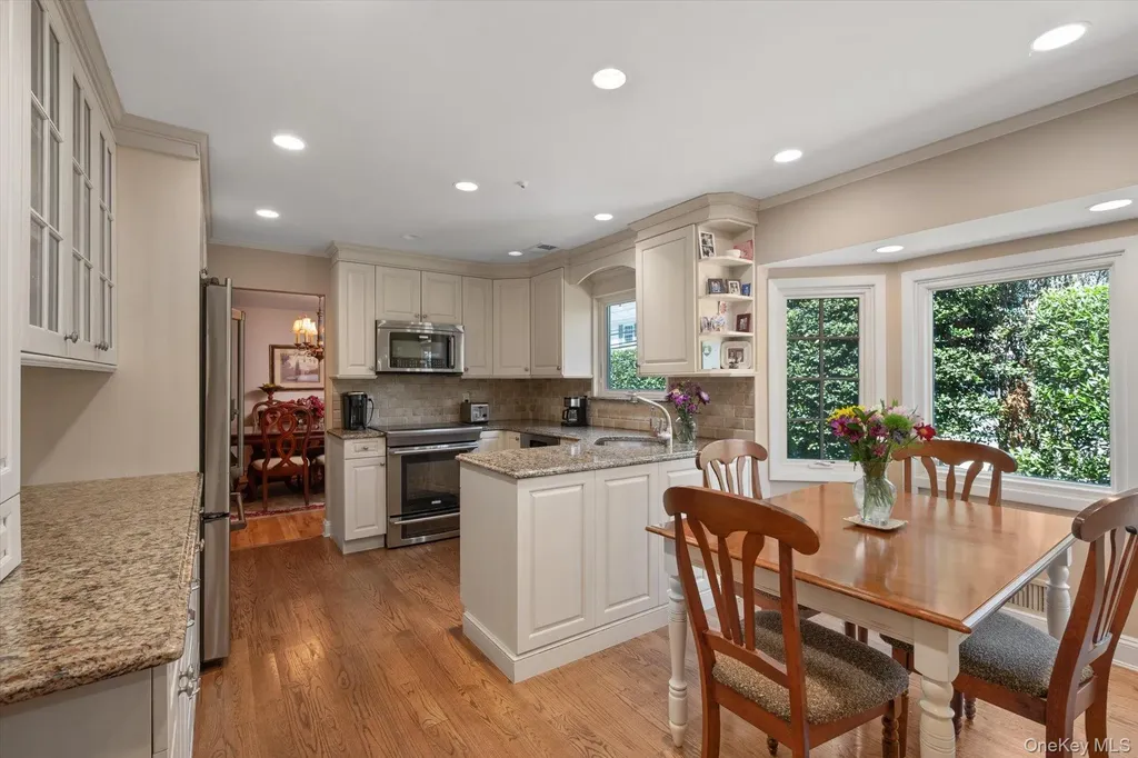 15 Huber Court Rockville Centre NY 11570