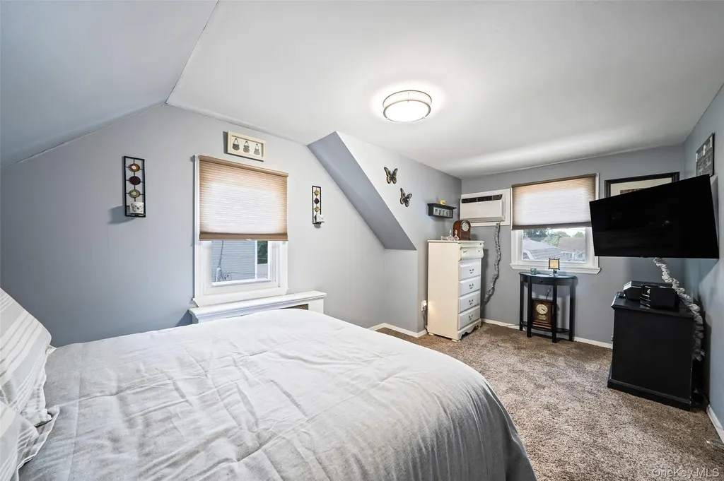 7 Farmedge Road Bethpage NY 11714