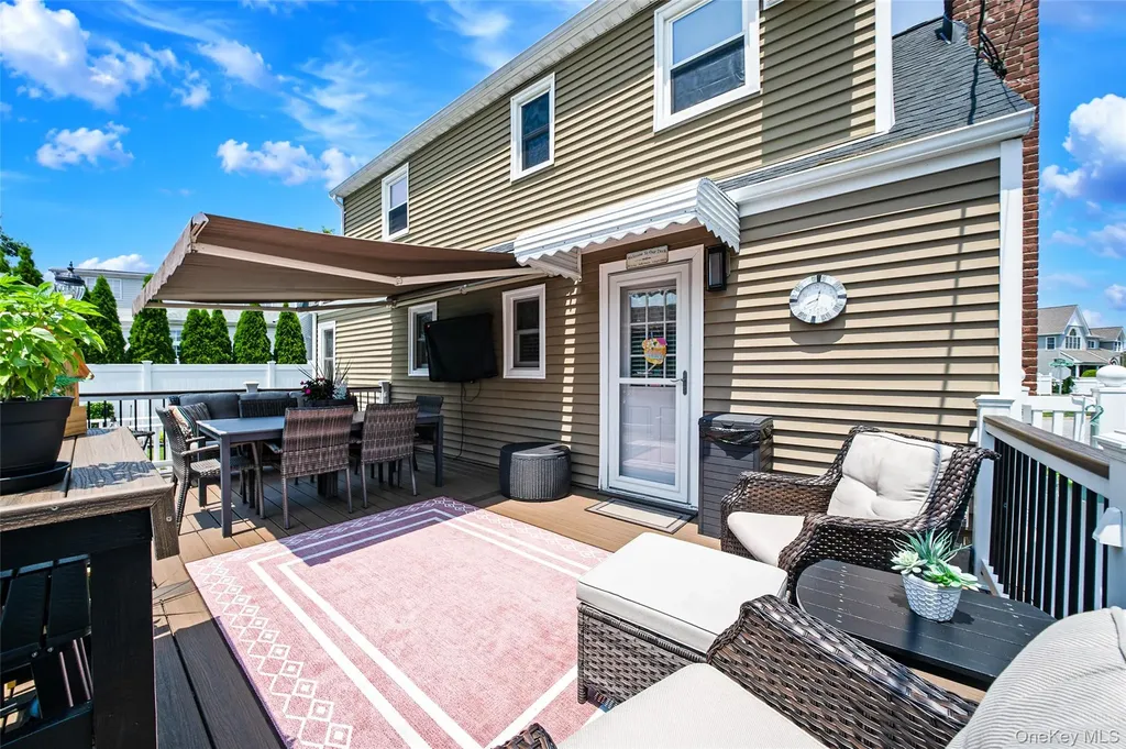 7 Farmedge Road Bethpage NY 11714