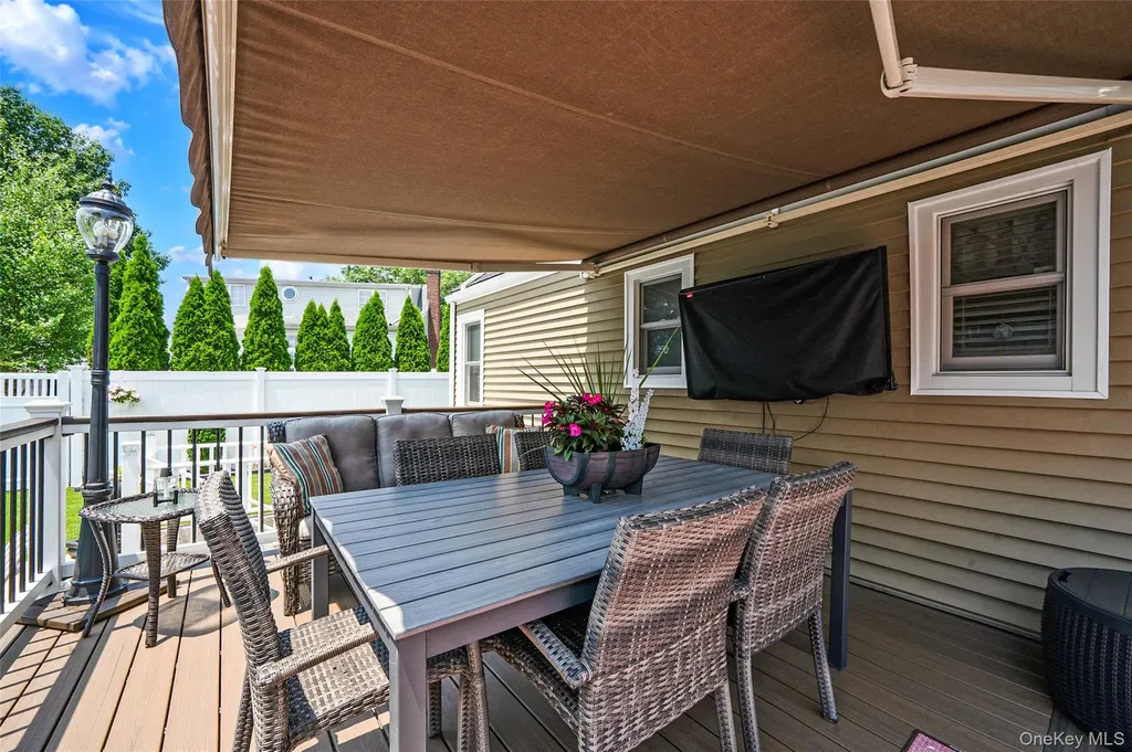 7 Farmedge Road Bethpage NY 11714