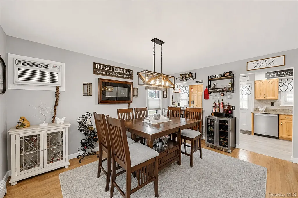 7 Farmedge Road Bethpage NY 11714