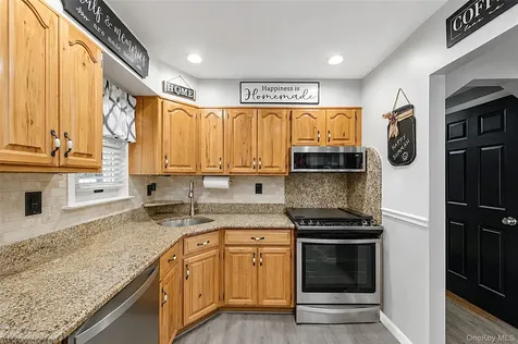 7 Farmedge Road Bethpage NY 11714