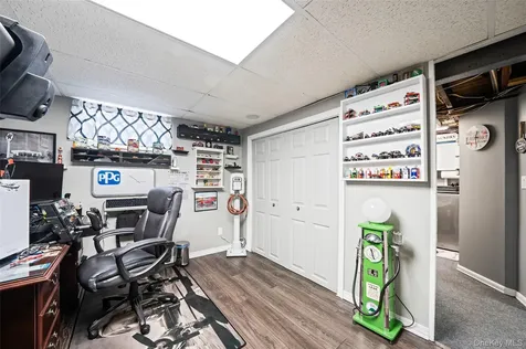 7 Farmedge Road Bethpage NY 11714